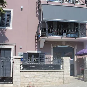 Kseni Guest house