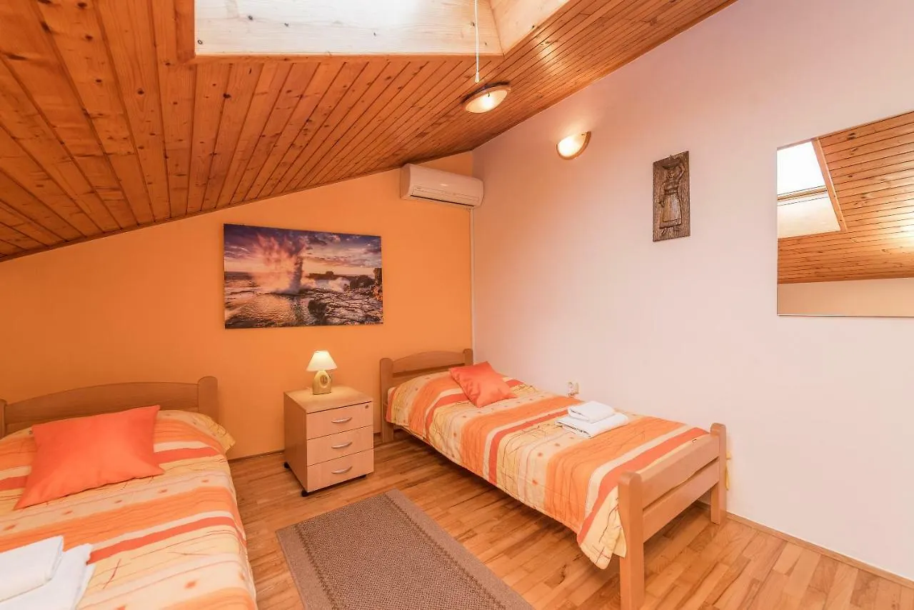 Apartment And Room Soul Of Dalmatia زادار بيت ضيافة